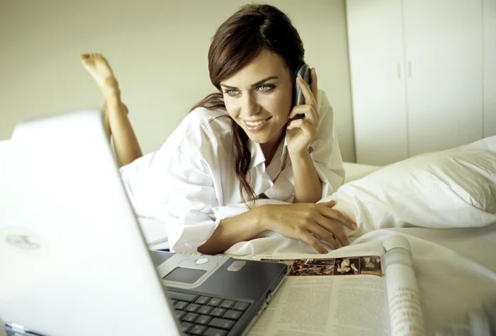 Mii de locuri de muncă în pericol din cauza concurenței neloiale a platformelor internaționale